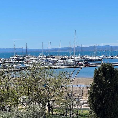 Apartamento Frente Al Mar Roses Eksteriør billede