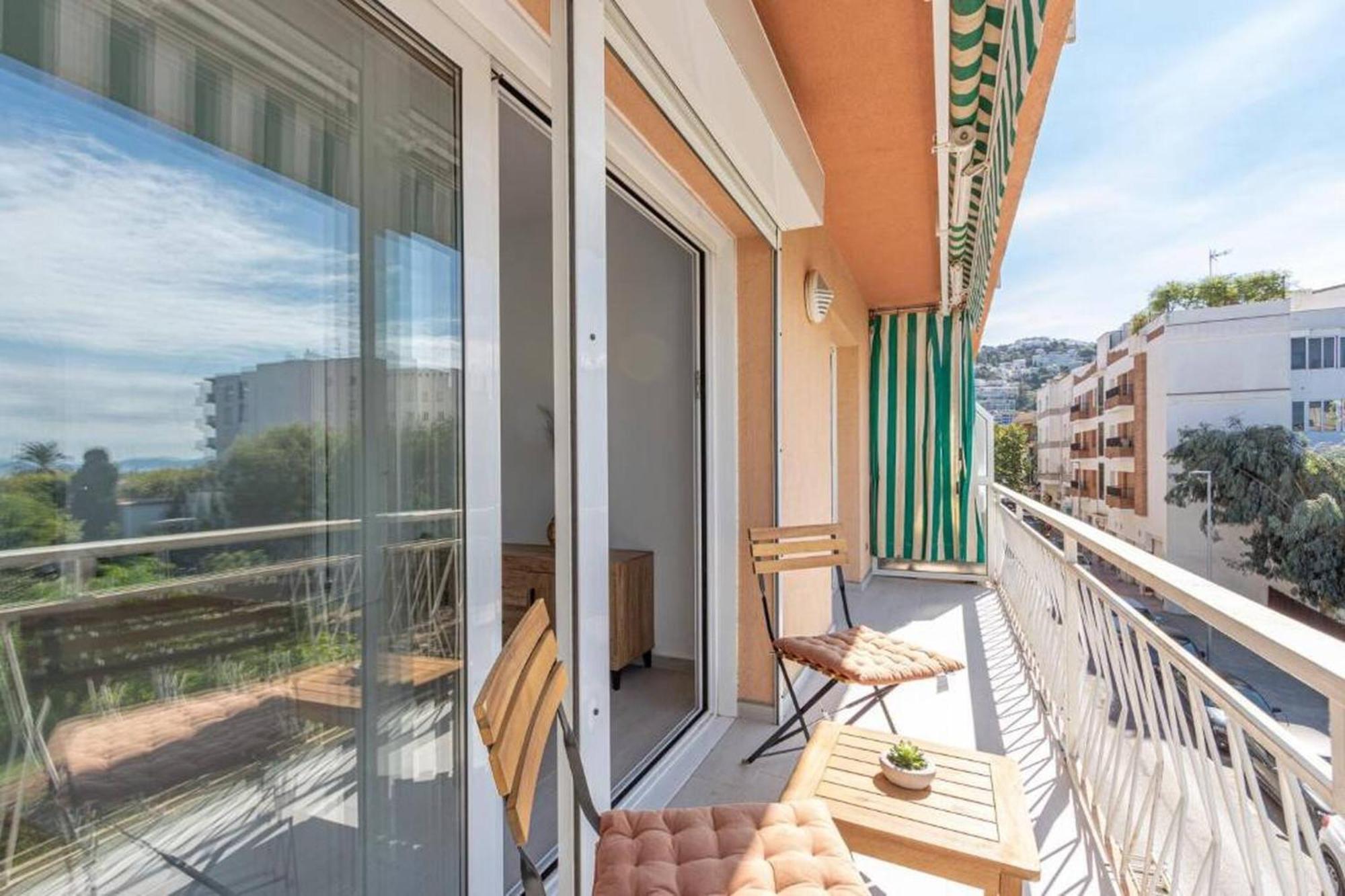 Apartamento Frente Al Mar Roses Eksteriør billede